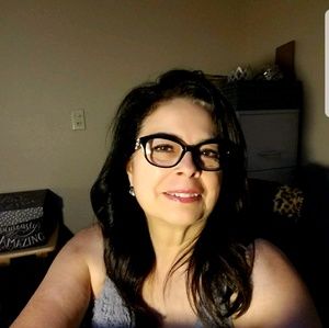 Meet your Posher, Frances